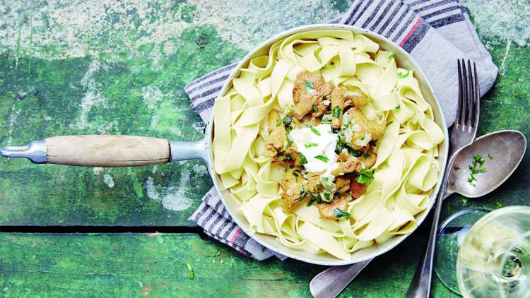 Tagliatelle with girolle mushrooms