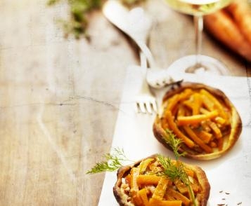 Tarte tatin-style carrot tartlets with dill by Philippe Kientzler